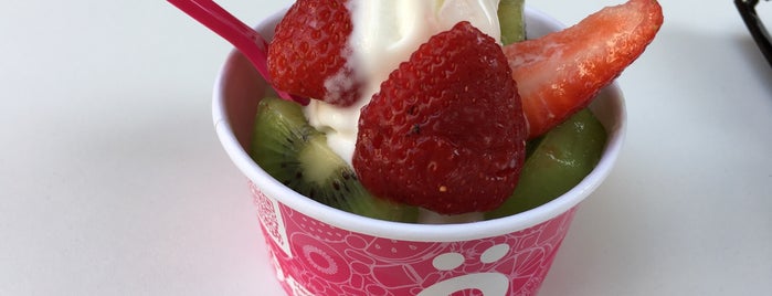 Smöoy is one of Smöoy Frozen Yogurt.