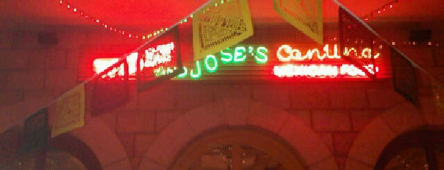 Willy & Jose's Cantina is one of Tempat yang Disukai Mark.