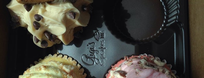Gigi's Cupcakes is one of Posti che sono piaciuti a Todd.