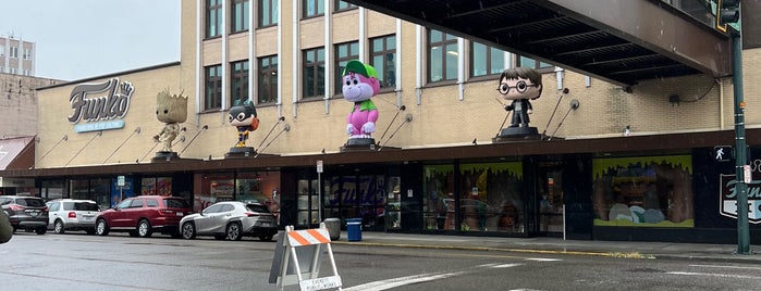 Funko HQ is one of Kittyさんのお気に入りスポット.