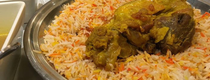 Madfoon Al-Badia مدفون البادية is one of Food.