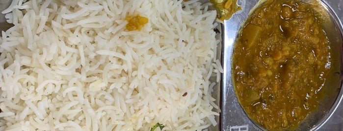 Bhanu's Indian Grocery & Cuisine is one of Honeymoon.