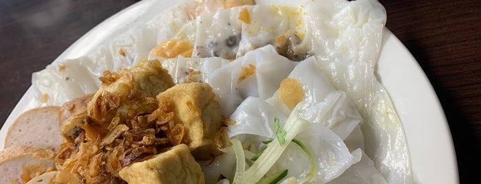 Banh Cuon Luu Luyen is one of Curtis'in Beğendiği Mekanlar.