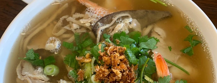 Phnom Penh Noodle Shack is one of Ramen & Sushi.