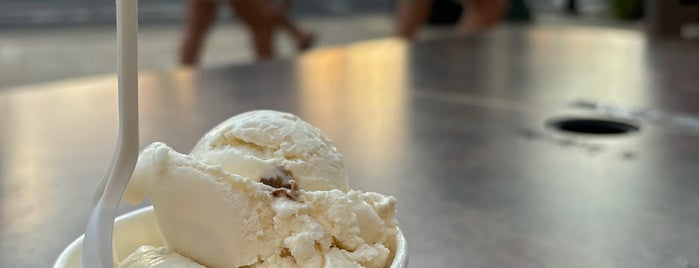 Häagen-Dazs is one of The 13 Best Places for Cones in Honolulu.