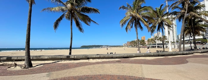 South Beach is one of Lieux sauvegardés par Orietta.