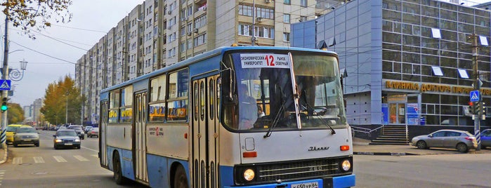 Автобус № 12 is one of Маршруты автобусов, троллейбусов и трамваев.