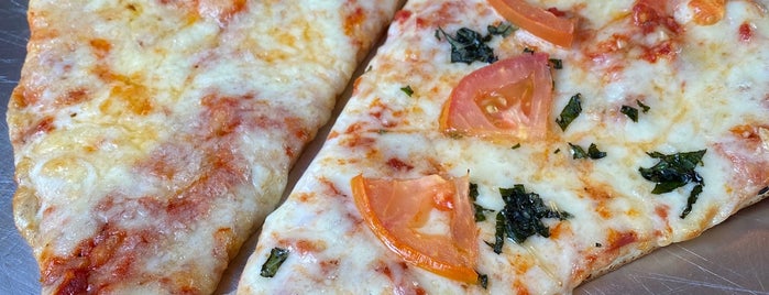 New York Pizza, Pasta & Subs is one of Calamari.