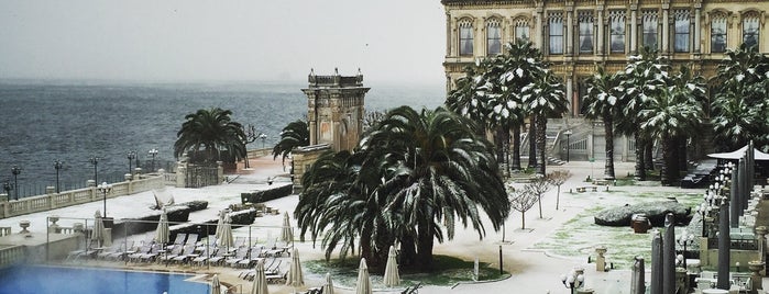 Çırağan Palace Kempinski Istanbul is one of Lugares favoritos de Piotr.