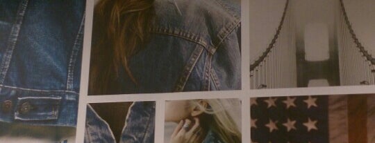 Levi's Store is one of Istanbul |Shopping|.