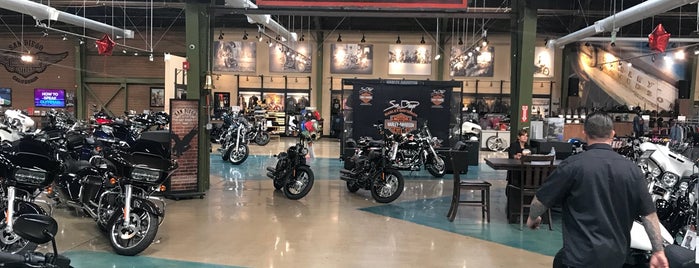 San Diego Harley-Davidson is one of Tempat yang Disukai Rogelio.