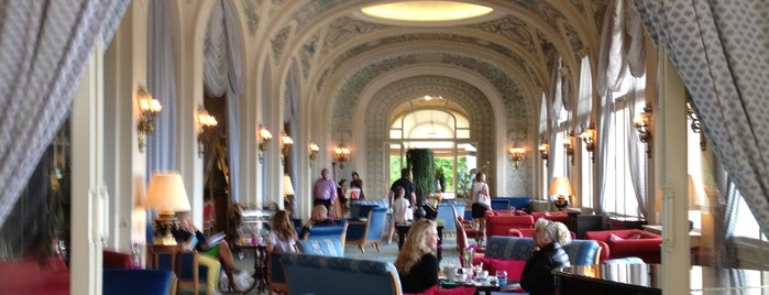 Hôtel Royal - Evian Resort is one of Tempat yang Disukai Catherine.
