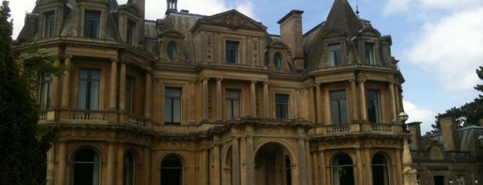 Halton House is one of Carlさんのお気に入りスポット.