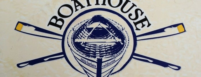 Boathouse at Hendry's Beach is one of Eat.