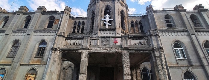 Маєток Терещенка / Tereschenko's Castle is one of Lieux qui ont plu à Андрей.