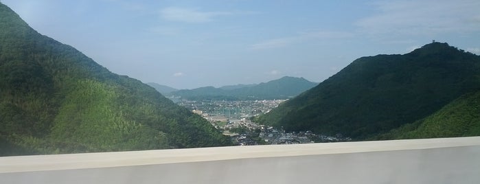 玉江大橋 is one of 山陰自動車道.