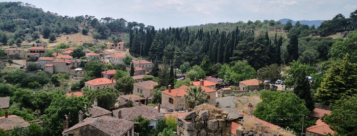 Adetepe is one of Kübra'nın Beğendiği Mekanlar.