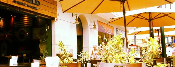 Consulado Cervejaria & Restaurante is one of Cleube'nin Beğendiği Mekanlar.