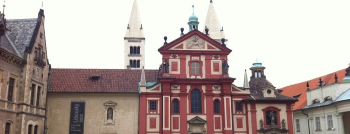 Basilique Saint-Georges is one of Igrejas.