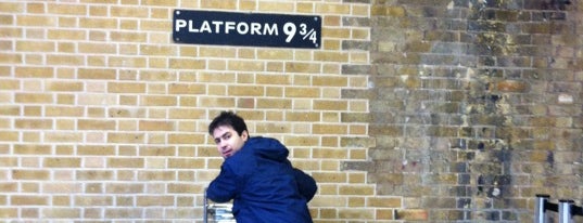 Platform 9¾ is one of Londres/2012.