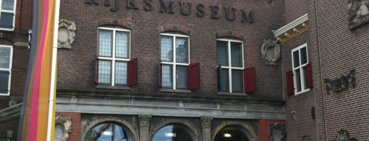 Museumshop Rijksmuseum en Van Gogh Museum is one of Amsterdam / 2012.