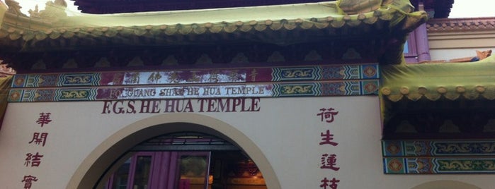 Fo Guang Shan He Hua Tempel is one of Igrejas.