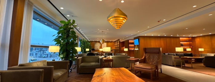 The Pier - First Class is one of Airport lounges.
