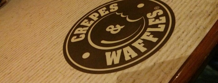 Crepes & Waffles is one of Orte, die Eduardo gefallen.
