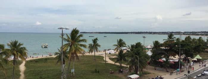 Praia de Tambaú is one of Clari'nin Kaydettiği Mekanlar.