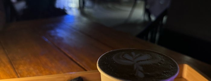 La Terraza | Coffee & Chill is one of สถานที่ที่บันทึกไว้ของ B.