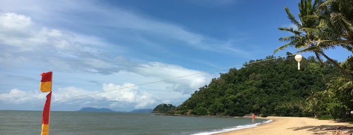 Trinity Beach is one of T.'ın Beğendiği Mekanlar.