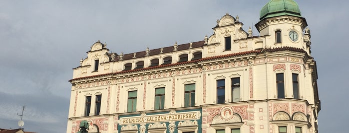 Husovo náměstí is one of Lieux qui ont plu à Ondrej.
