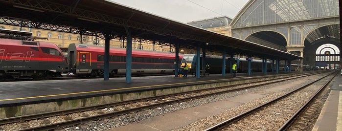 Keleti pályaudvar is one of Posti che sono piaciuti a Filip.