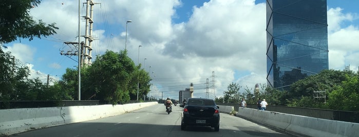 Ponte do Morumbi is one of Morumbi.