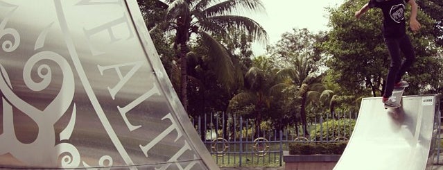 Kelana Jaya Park Playground is one of สถานที่ที่บันทึกไว้ของ ꌅꁲꉣꂑꌚꁴꁲ꒒.