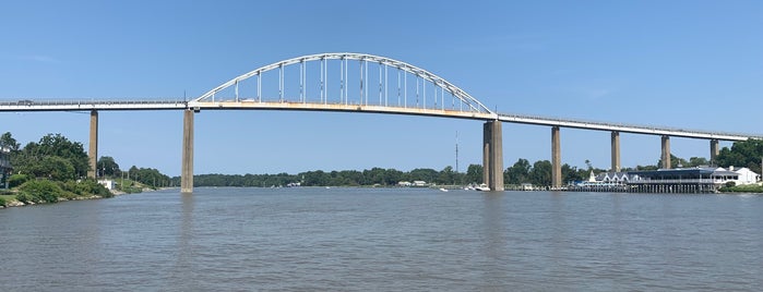 Chesapeake City Bridge is one of Photo Spots.