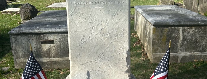 Aaron Burr Jr.'s Gravestone is one of Hamilton.