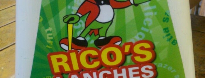 Rico's Lanches is one of Locais curtidos por Paula.