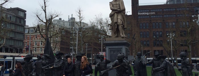 Beeld van Rembrandt van Rhijn | Rembrandt Statue is one of Nizozemí.