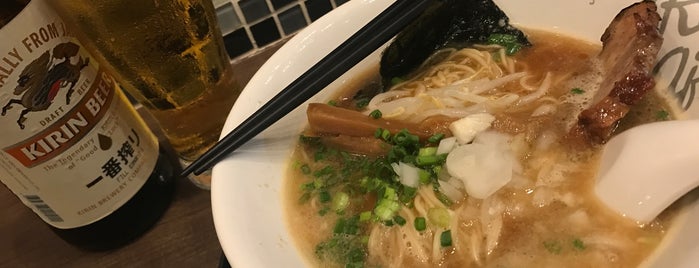 Ramen Ajisai is one of สถานที่ที่อยากไป.