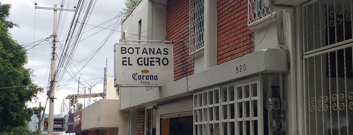 Botanas El Güero is one of Restaurantes.