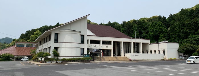 隠岐島文化会館 is one of 島根県のホール.