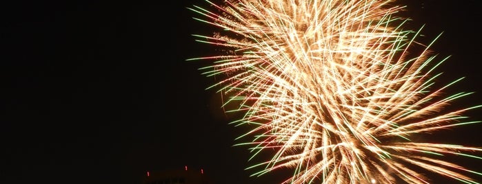 Tenjin Matsuri Festival Fireworks is one of 天満天神.