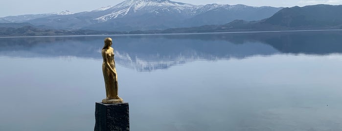 TATSUKO statue is one of 東北.