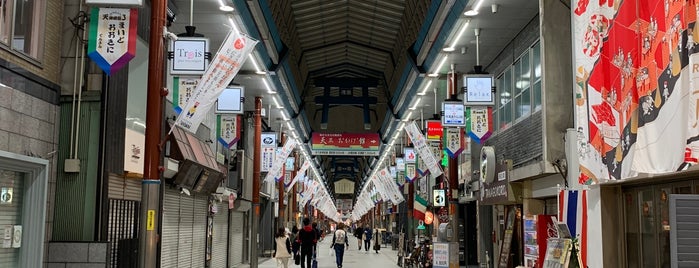 Tenjimbashisuji Shopping Street is one of اليابان.