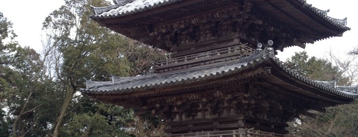 摠見寺 三重塔 is one of 三重塔 / Three-storied Pagoda in Japan.