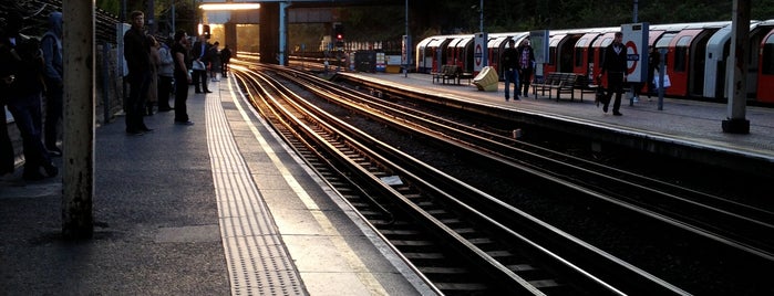 North Acton London Underground Station is one of Stations - LUL used.