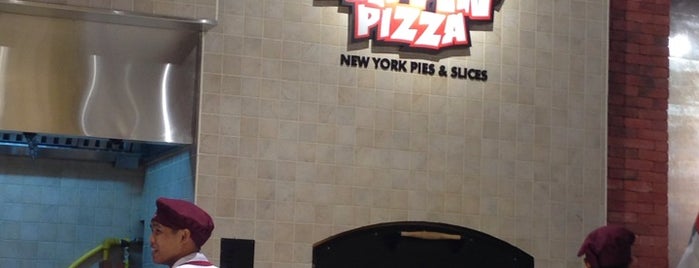 Flippin Pizza is one of Hessa Al Khalifa 님이 저장한 장소.