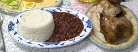 Pio's Peruvian Food is one of L 님이 좋아한 장소.