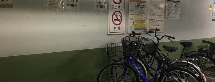 つくばエクスプレス浅草駅南自転車駐車場 is one of 自転車.